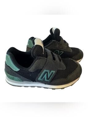 New Balance 515 Toddler Sneakers Size 7 Black Green Hook Loop Velcro Shoes